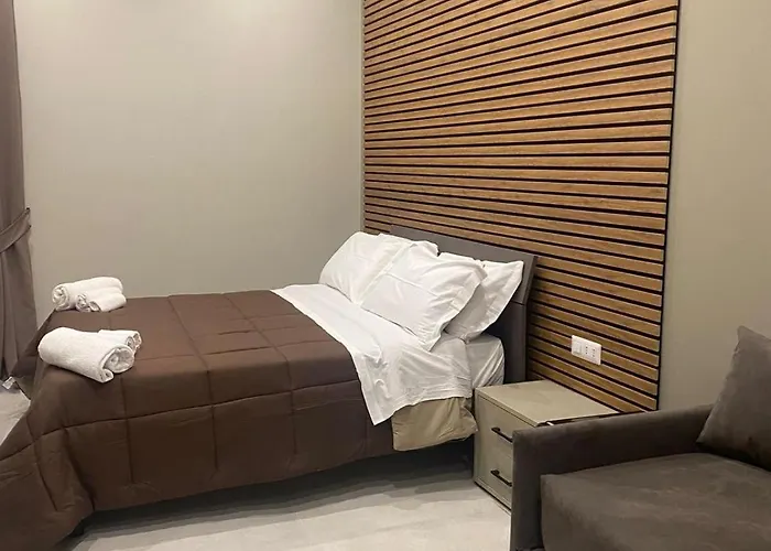 Dimora Del Plebiscito B&B